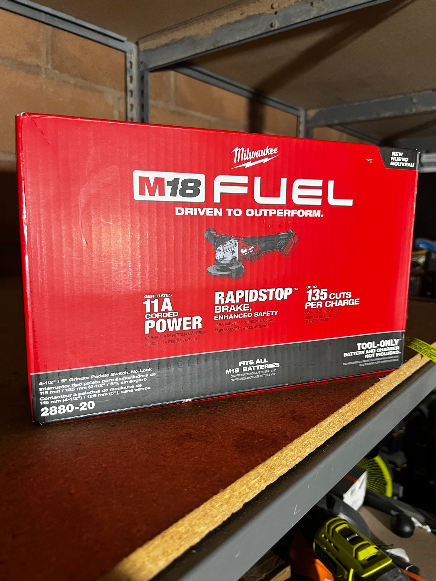 Esmeril Milwaukee M18