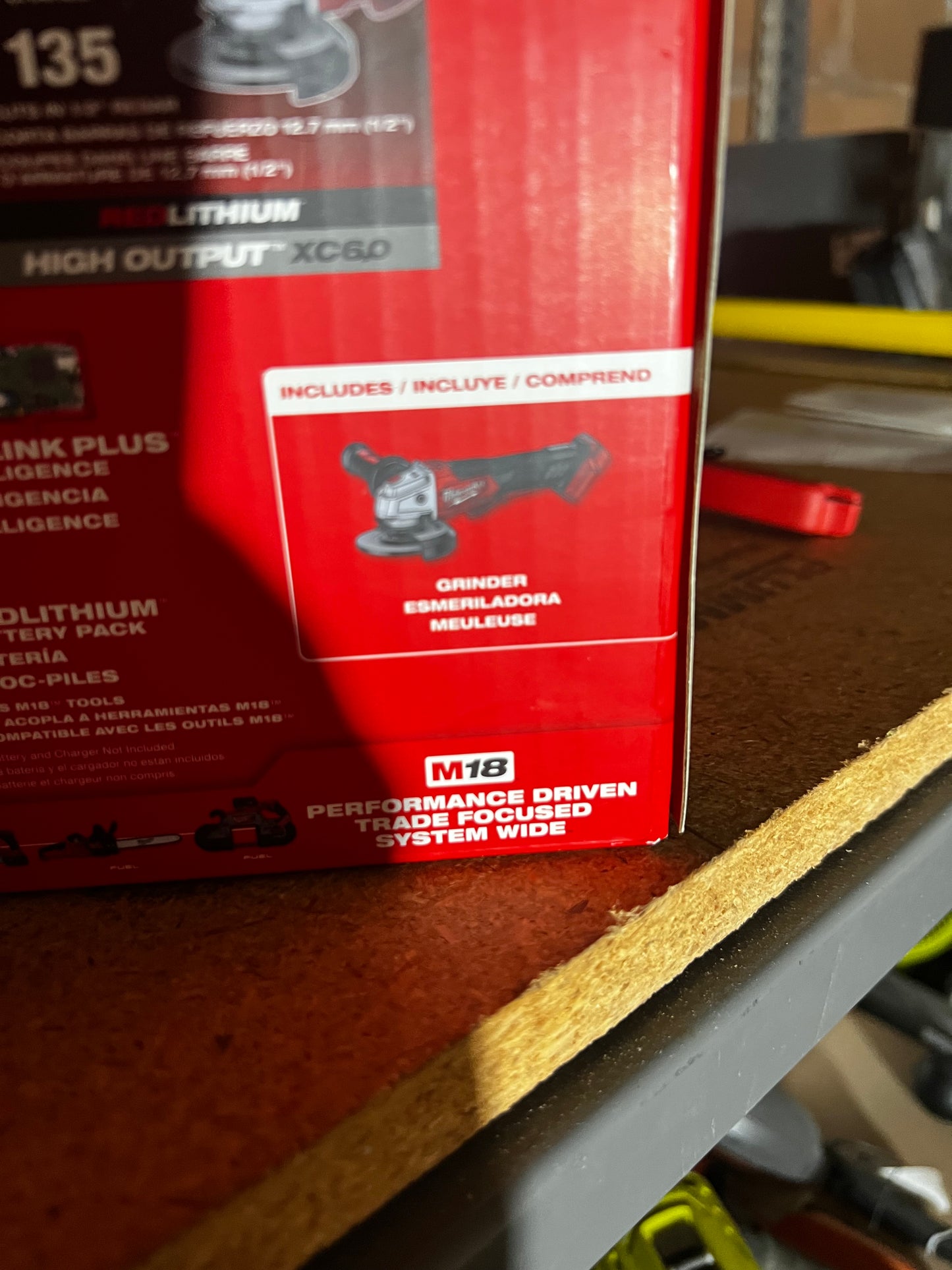 Esmeril Milwaukee M18