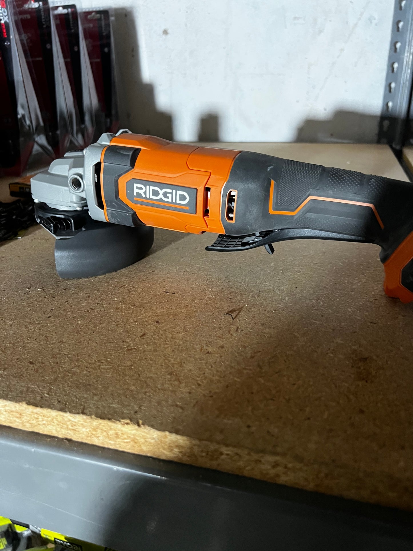 Esmeril de Bateria Ridgid