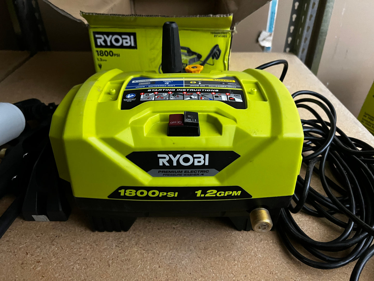 Hidrolavadora de 1800 PSI Ryobi Usada