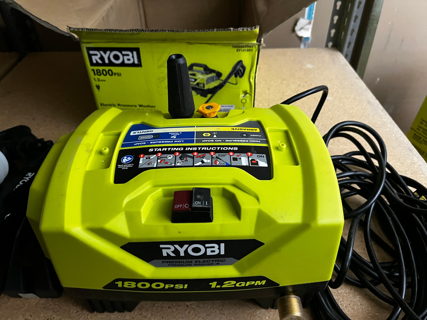 Hidrolavadora de 1800 PSI Ryobi Usada