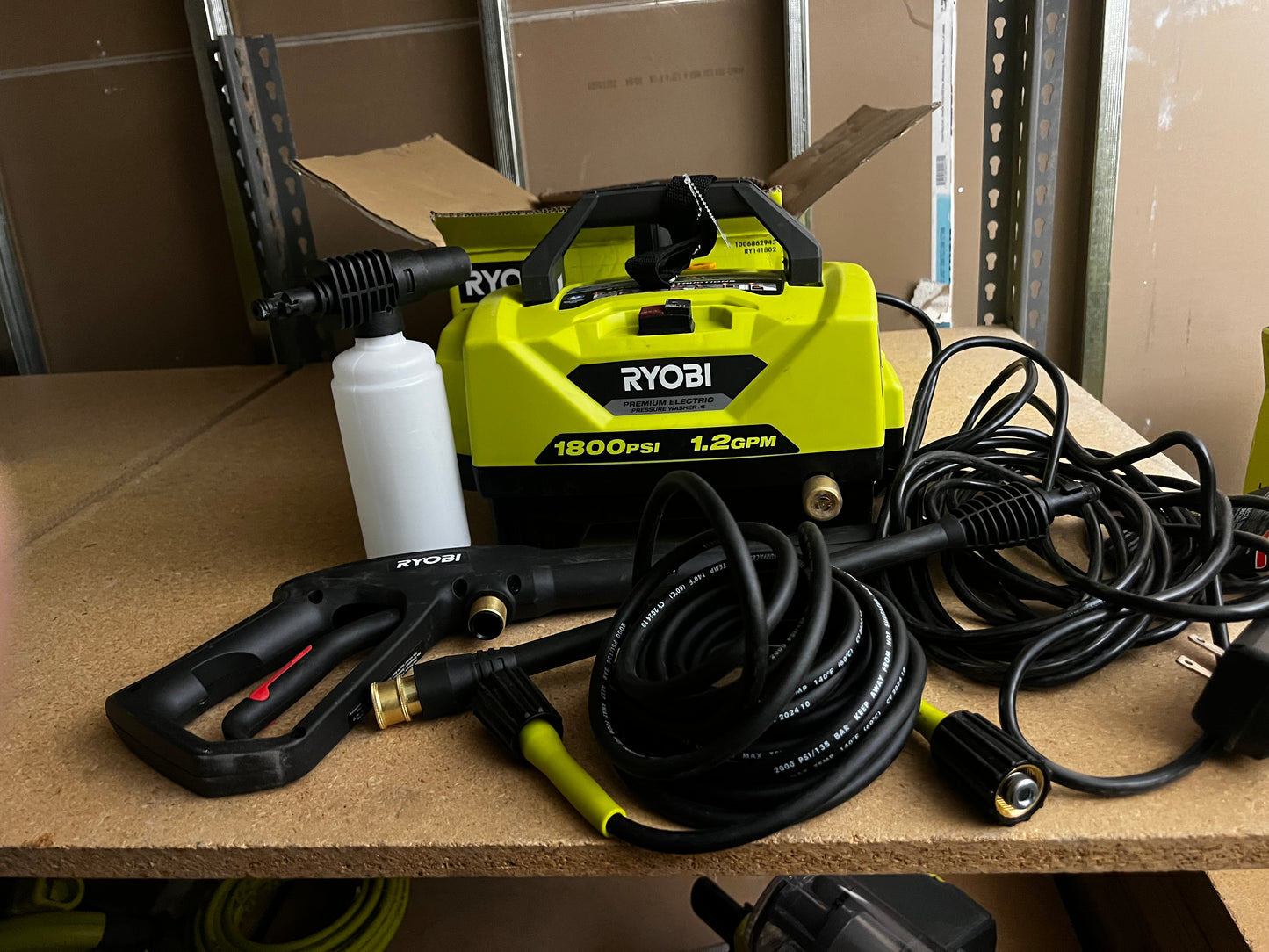 Hidrolavadora de 1800 PSI Ryobi Usada