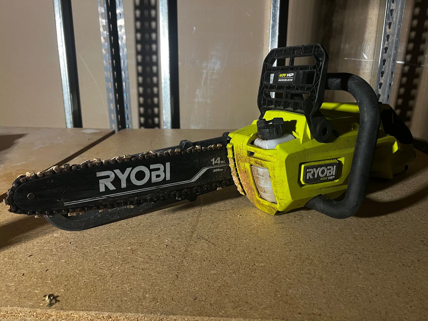 Motosierra 14" de Bateria Ryobi 40V