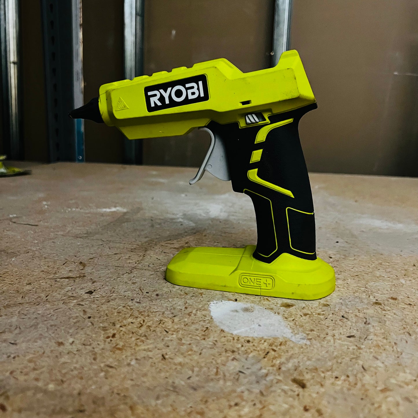 Pistola de Silicon Ryobi 18V