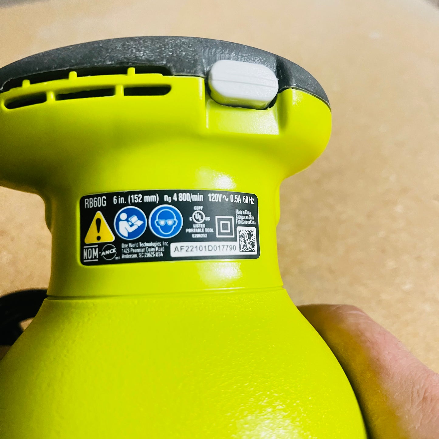 PULIDORA ORBITAL DE 6" Ryobi