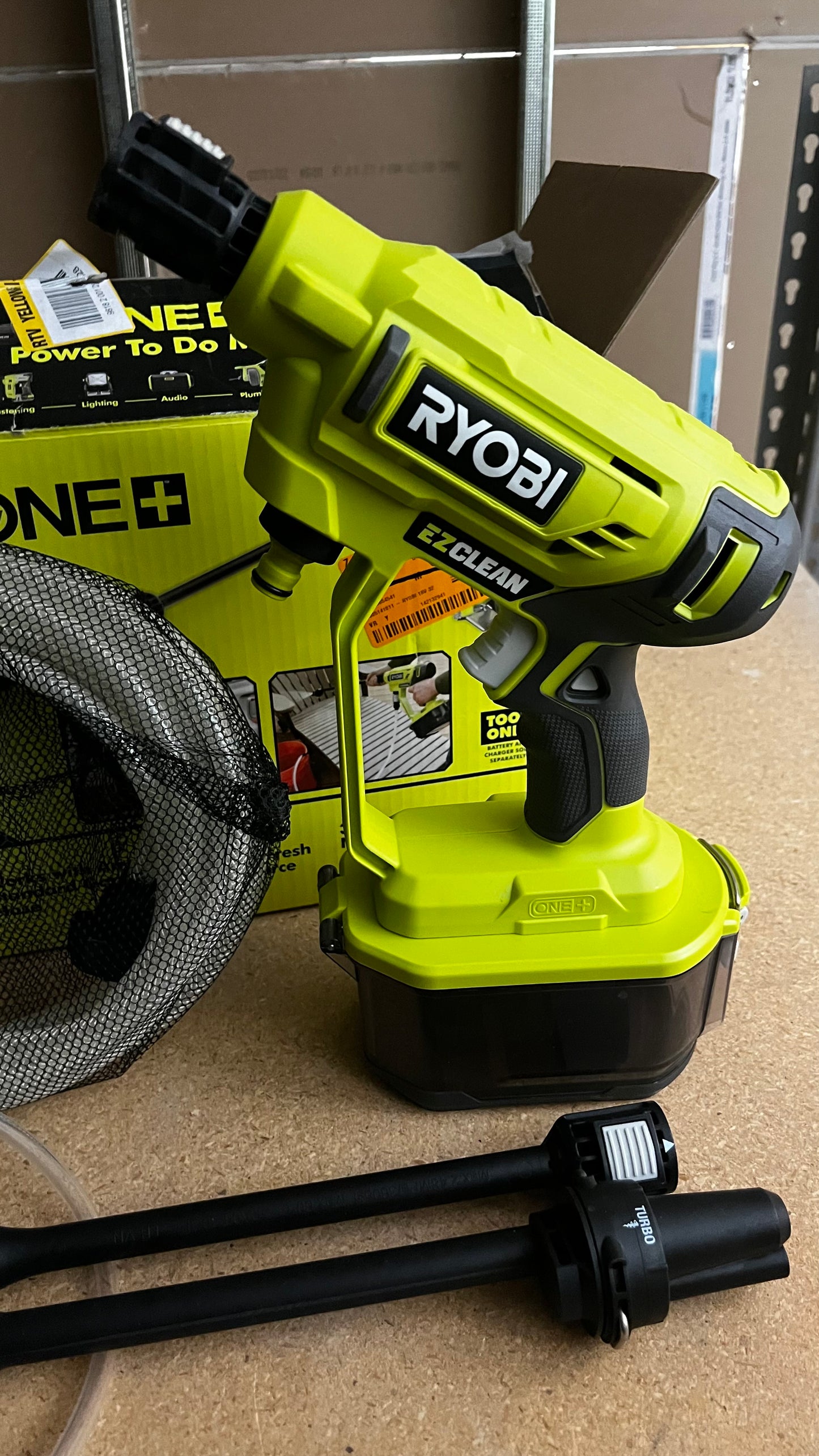 Hidrolavadora de 320 PSI Ryobi 18V