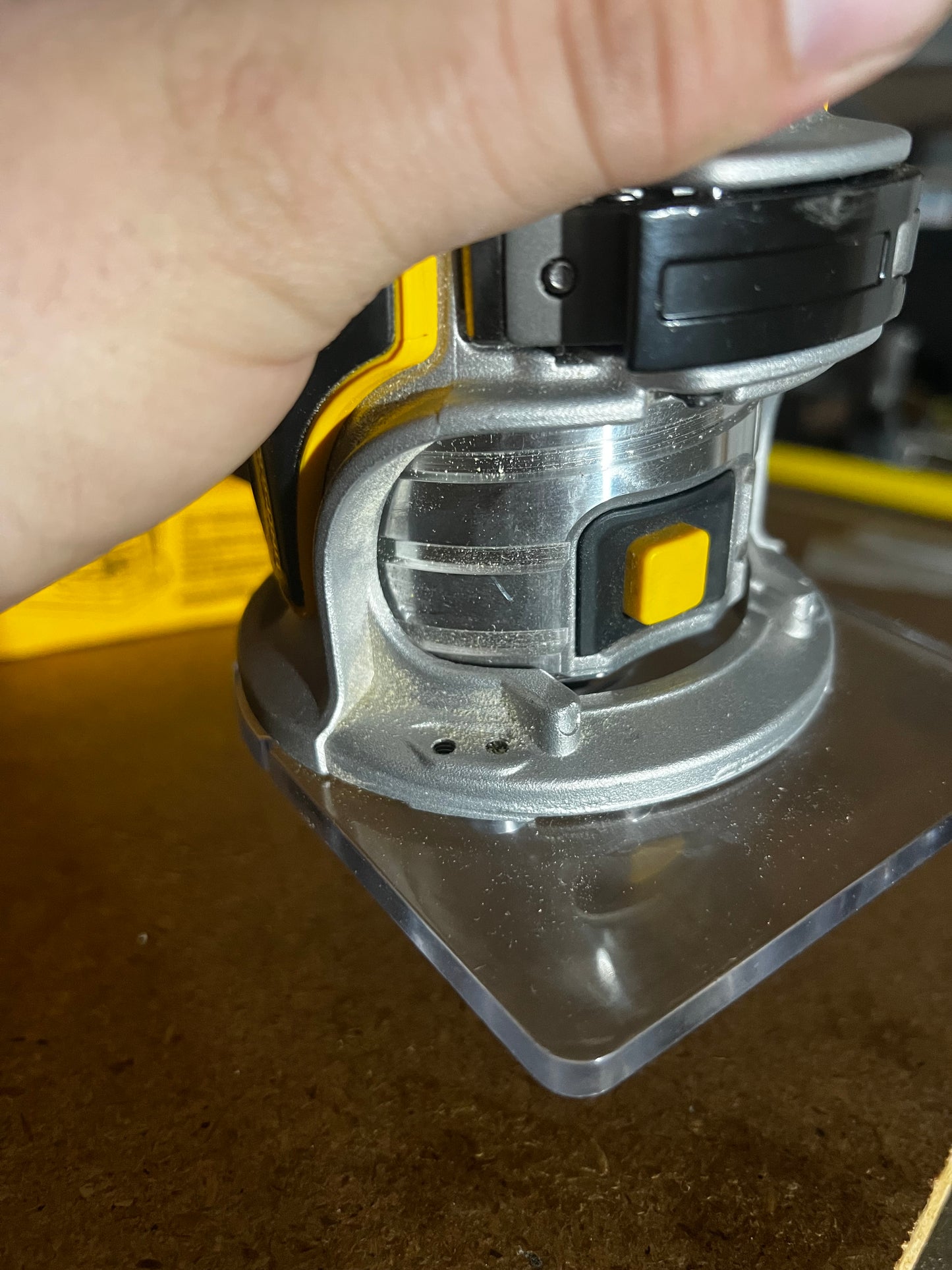 Router Dewalt 20V