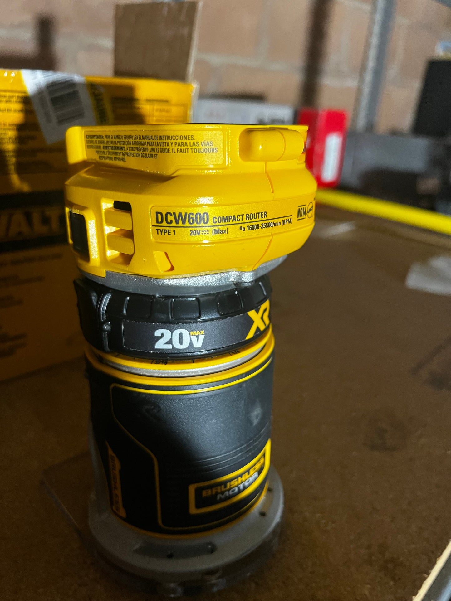 Router Dewalt 20V