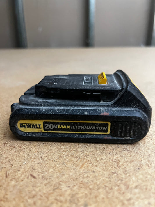 Bateria de 1.5 Ah Dewalt 20V Usada!!!