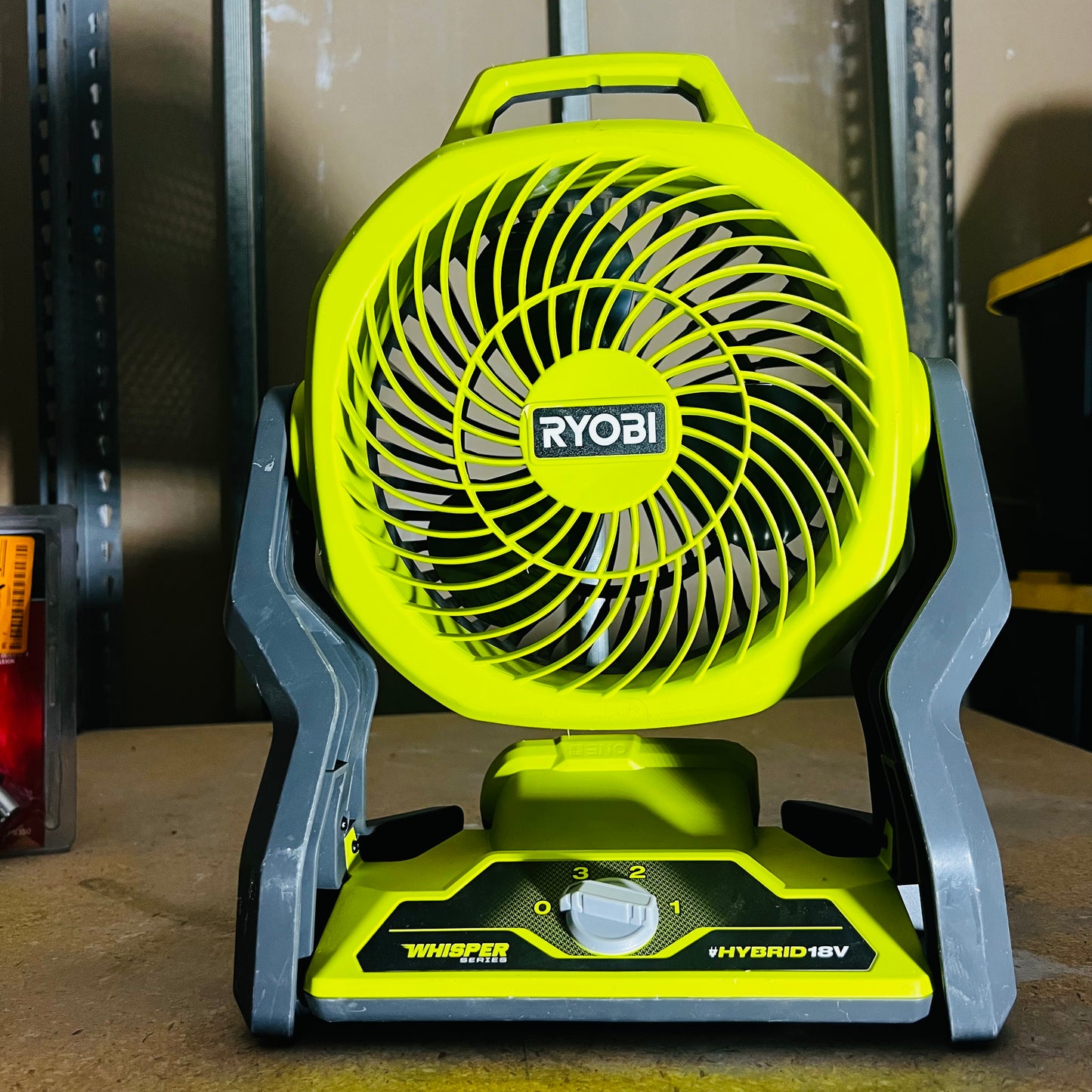 Abanico Pequeño Hibrido Ryobi 18V