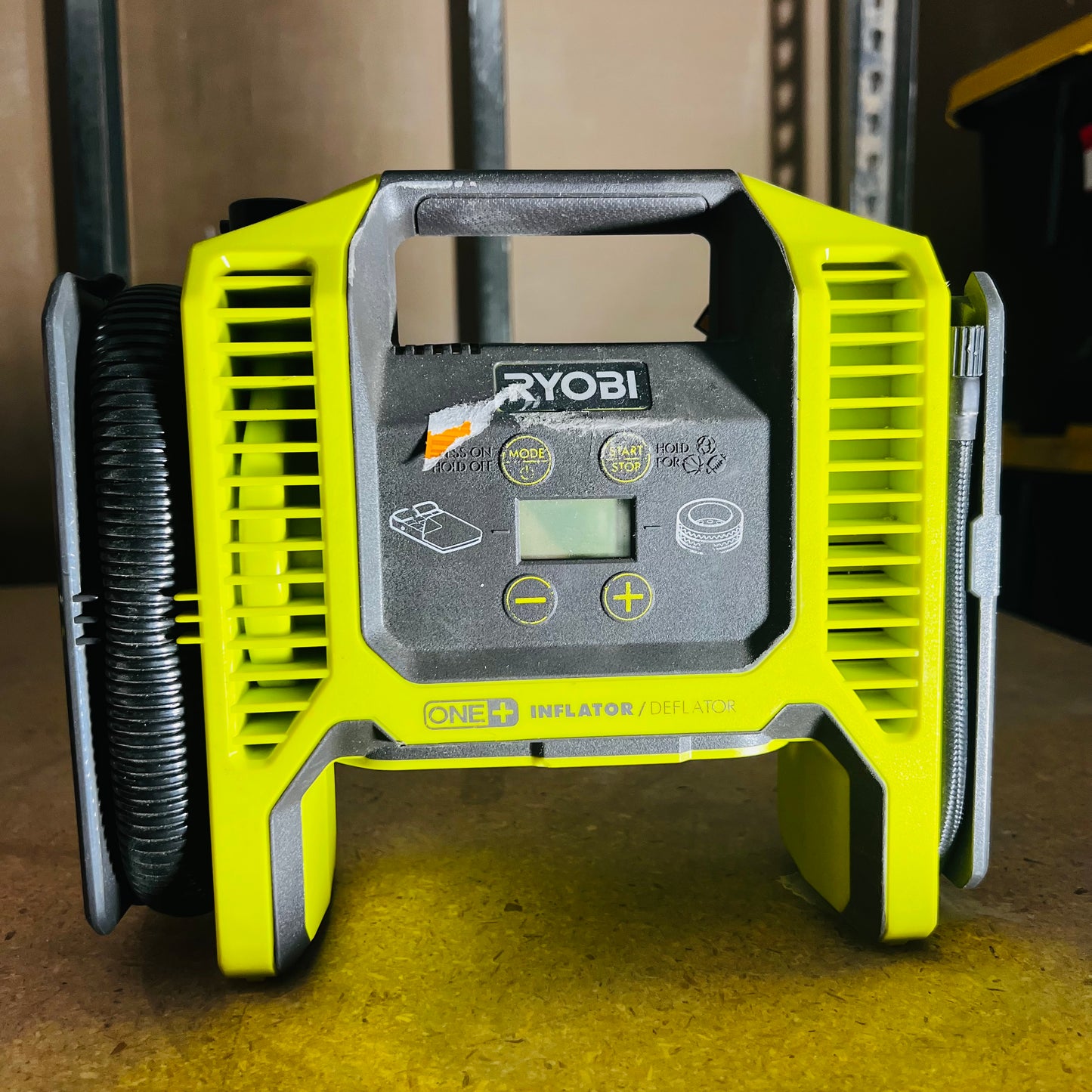 Inflador Ryobi 18V
