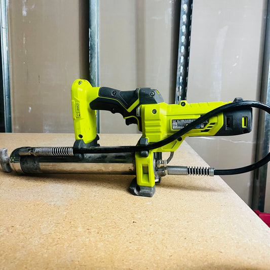 Engrasadora inalámbrica Ryobi 18v